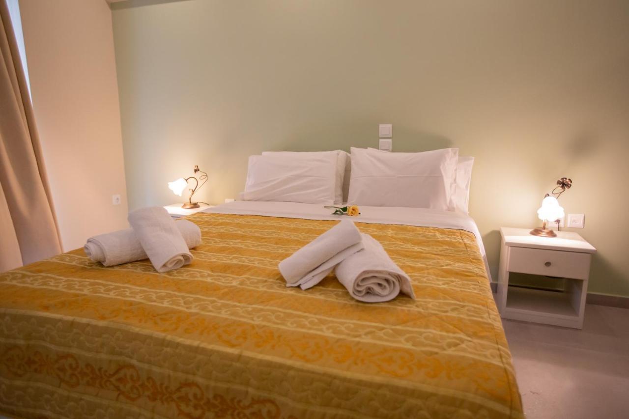 Chrisi Akti Hotel นาฟปาคตอส ภายนอก รูปภาพ