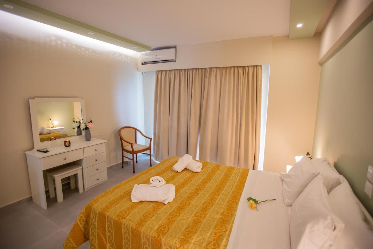 Chrisi Akti Hotel นาฟปาคตอส ภายนอก รูปภาพ