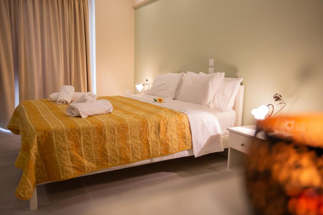 Chrisi Akti Hotel นาฟปาคตอส ภายนอก รูปภาพ