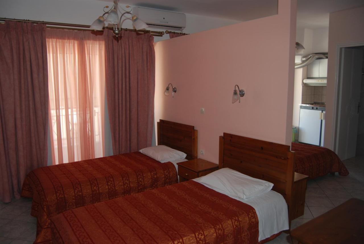 Chrisi Akti Hotel นาฟปาคตอส ภายนอก รูปภาพ